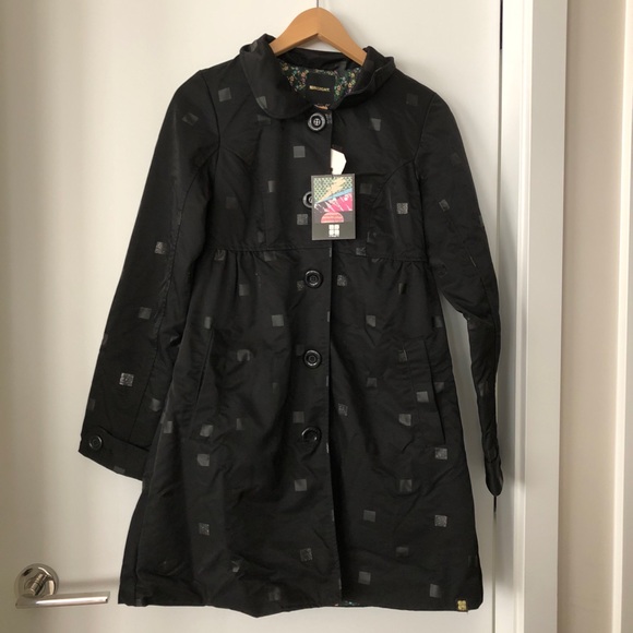 Brand New Black Jacket Size small - Picture 1 of 1